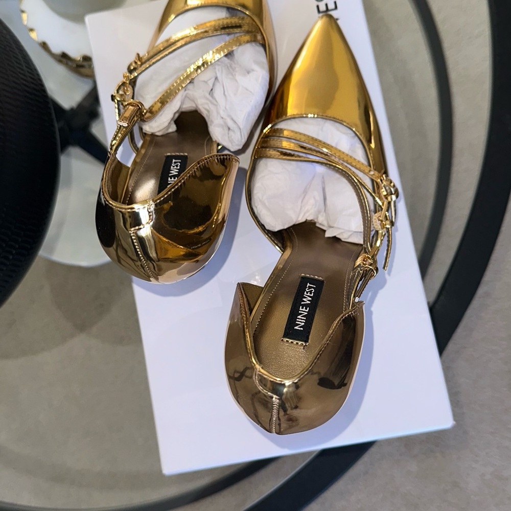 Nine West Gold Women's Shoes - Picture 2 of 5